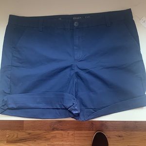 Navy blue gap short